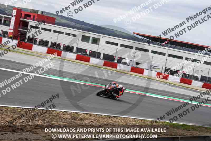 cadwell no limits trackday;cadwell park;cadwell park photographs;cadwell trackday photographs;enduro digital images;event digital images;eventdigitalimages;navarra;no limits trackdays;peter wileman photography;racing digital images;trackday digital images;trackday photos